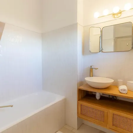 Penthouse La Vigie شقة كافالير سور مير